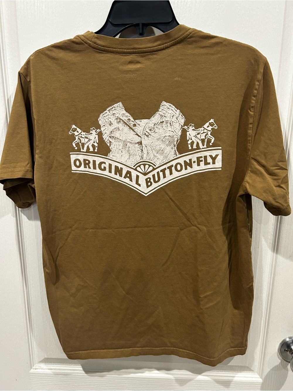Levi’s 501 Men Medium Brown Graphic Tee
